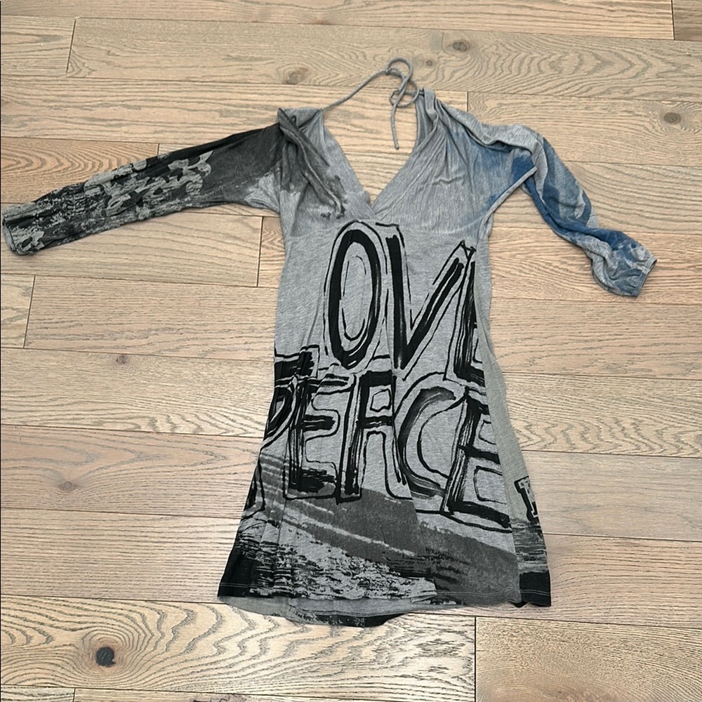 Amama Gray and Black Graphic Long Sleeve Dress